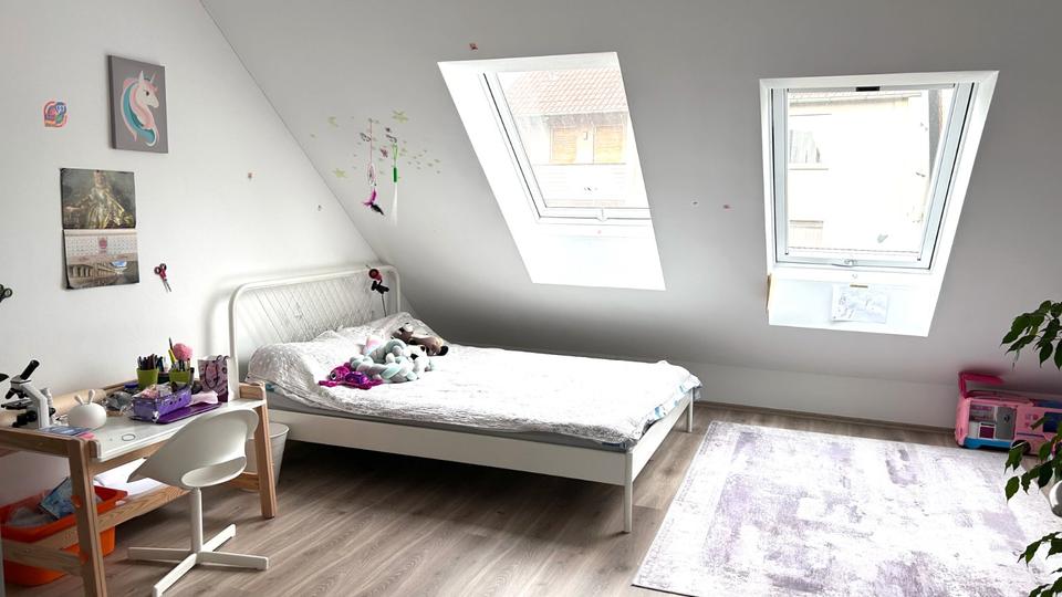 Reihenhaus Fürth Atzenhof - 6 Zimmer, 156 m&sup2;, 2.350&euro; | Angebot:25175091