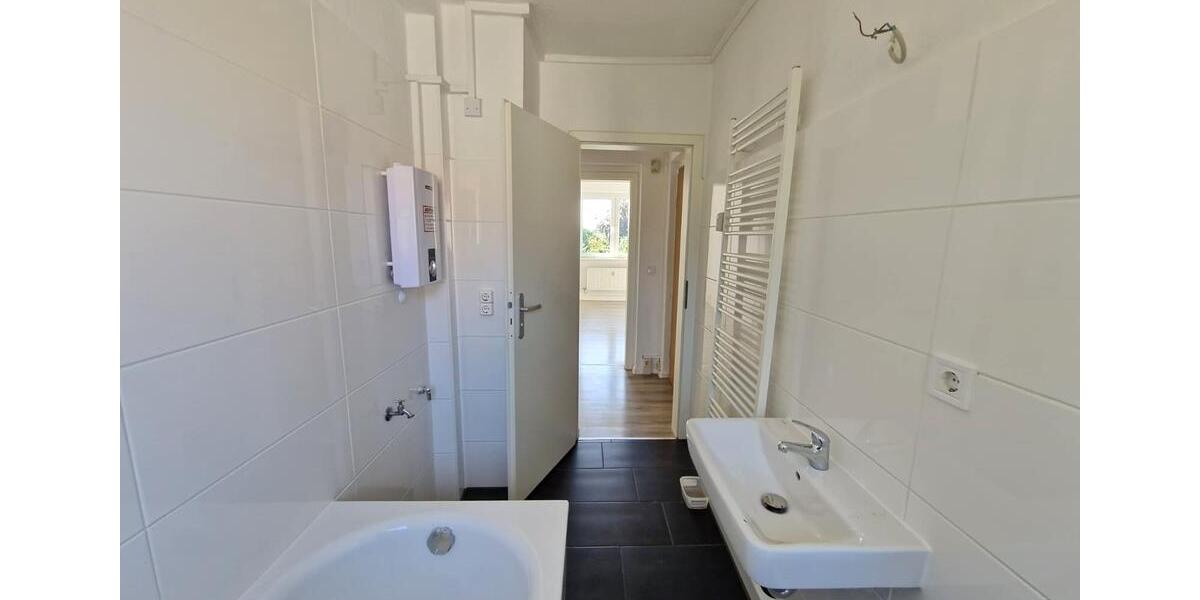 Etagenwohnung Hötensleben - 3 Zimmer, 60 m&sup2;, 358&euro; | Angebot:23630497