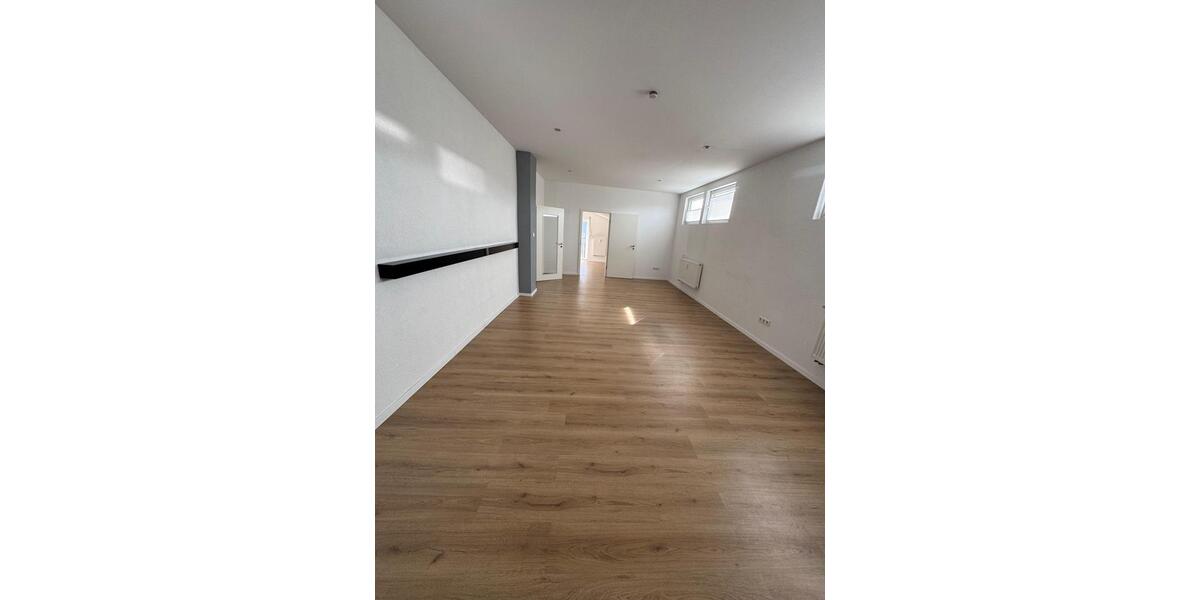 Dachgeschoßwohnung Wabern - 3 Zimmer, 95 m&sup2;, 950&euro; | Angebot:25997870