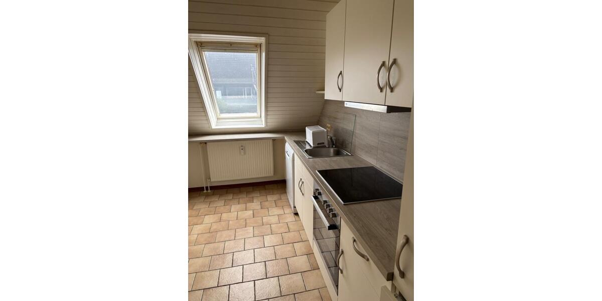 Dachgeschoßwohnung Heide - 2.5 Zimmer, 69 m&sup2;, 700&euro; | Angebot:25292752