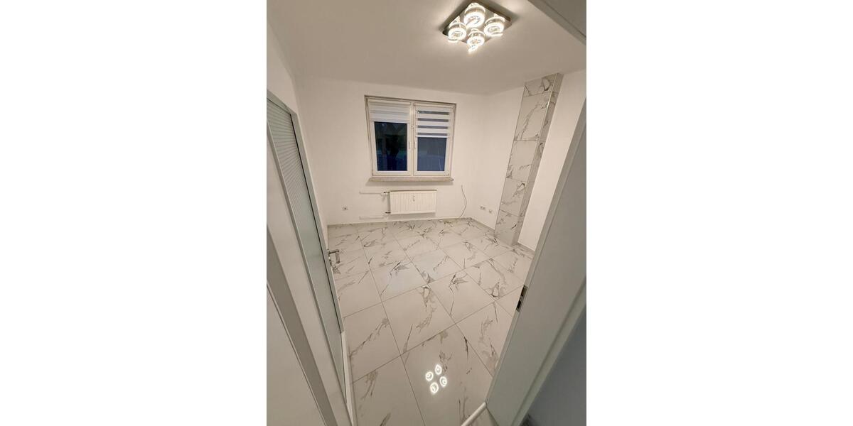 5-Zimmer-Wohnung inkl. Küche, 2 Badezimmer, Terrasse 5 zimmer