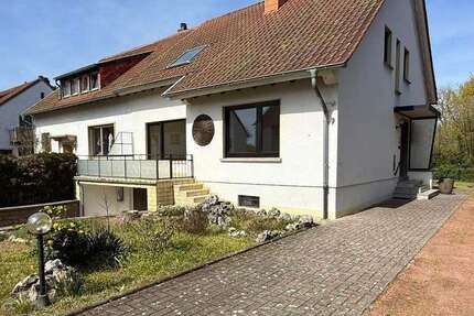 Haus Homburg - 6 Zimmer, 150 m&sup2;, 1.600&euro; | Angebot:26114308