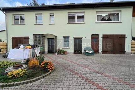 große 3-Zimmer-Wohnung mit Blk. und Gartennutzung, auf dem Land, in Großgörschen 3 zimmer