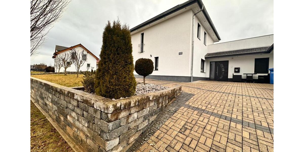 Einfamilienhaus Gudensberg - 4 Zimmer, 181 m&sup2;, 1.800&euro; | Angebot:25024999