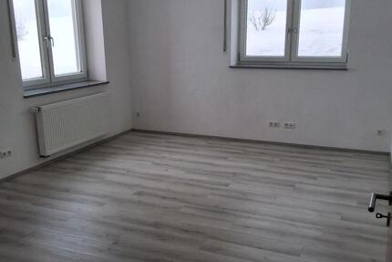 Wohnung Oberviechtach - 2 Zimmer, 115 m&sup2;, 595&euro; | Angebot:25046014