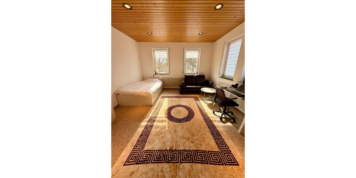 Wohnen auf Zeit Kirchheim unter Teck - 1 Zimmer, 35 m&sup2;, 360&euro; | Angebot:25996384