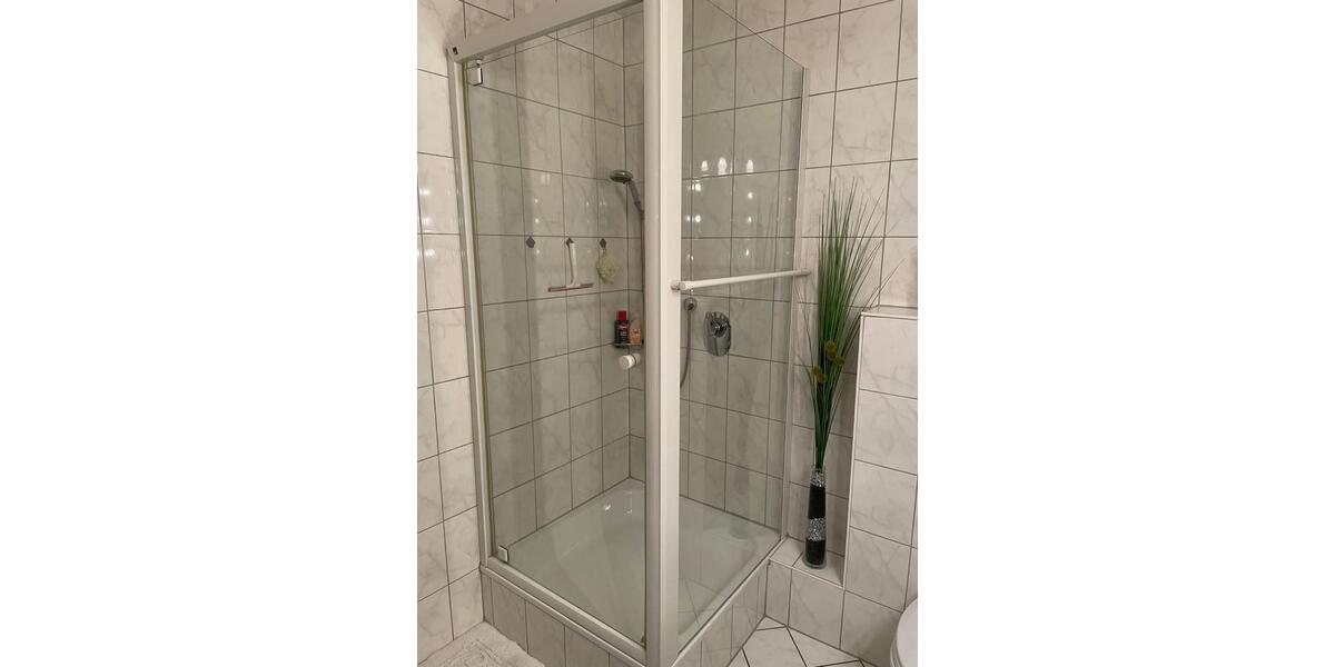 Etagenwohnung Reutlingen - 2 Zimmer, 73 m&sup2;, 980&euro; | Angebot:25237187