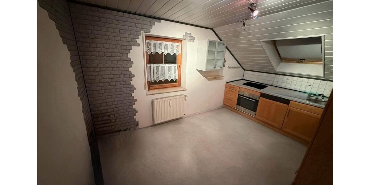 Dachgeschoßwohnung Wernberg-Köblitz Köblitz - 3 Zimmer, 100 m&sup2;, 580&euro; | Angebot:25959699