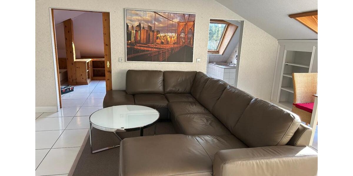 Dachgeschoßwohnung Hamburg Wandsbek - 2 Zimmer, 85 m&sup2;, 1.150&euro; | Angebot:26044317