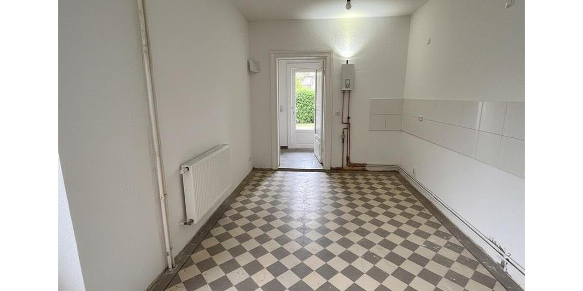 Erdgeschoßwohnung Bremerhaven Geestemünde - 4 Zimmer, 85 m&sup2;, 1.000&euro; | Angebot:25180324