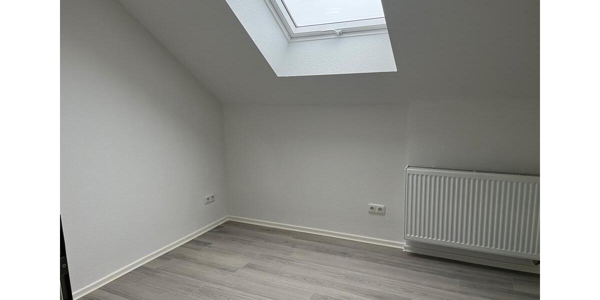 Etagenwohnung Aßlar - 3 Zimmer, 85 m&sup2;, 900&euro; | Angebot:24750654