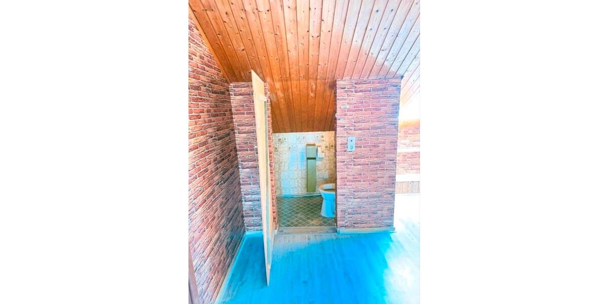 Dachgeschoßwohnung Borken (Hessen) - 3 Zimmer, 108 m&sup2;, 860&euro; | Angebot:26552811