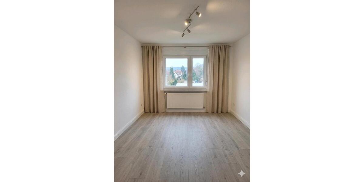 Etagenwohnung Dargun - 4 Zimmer, 76 m&sup2;, 780&euro; | Angebot:25872265