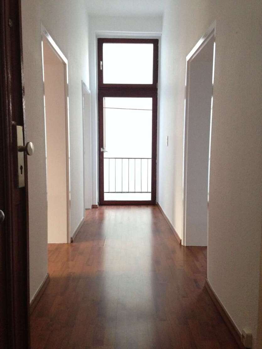 Wohnung zum Mieten in Frankfurt am Main 1.440 € 85 m² 3 zimmer