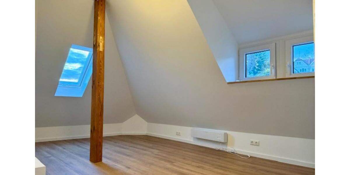Dachgeschoßwohnung Wiesbaden Bierstadt - 2 Zimmer, 59 m&sup2;, 945&euro; | Angebot:25870299