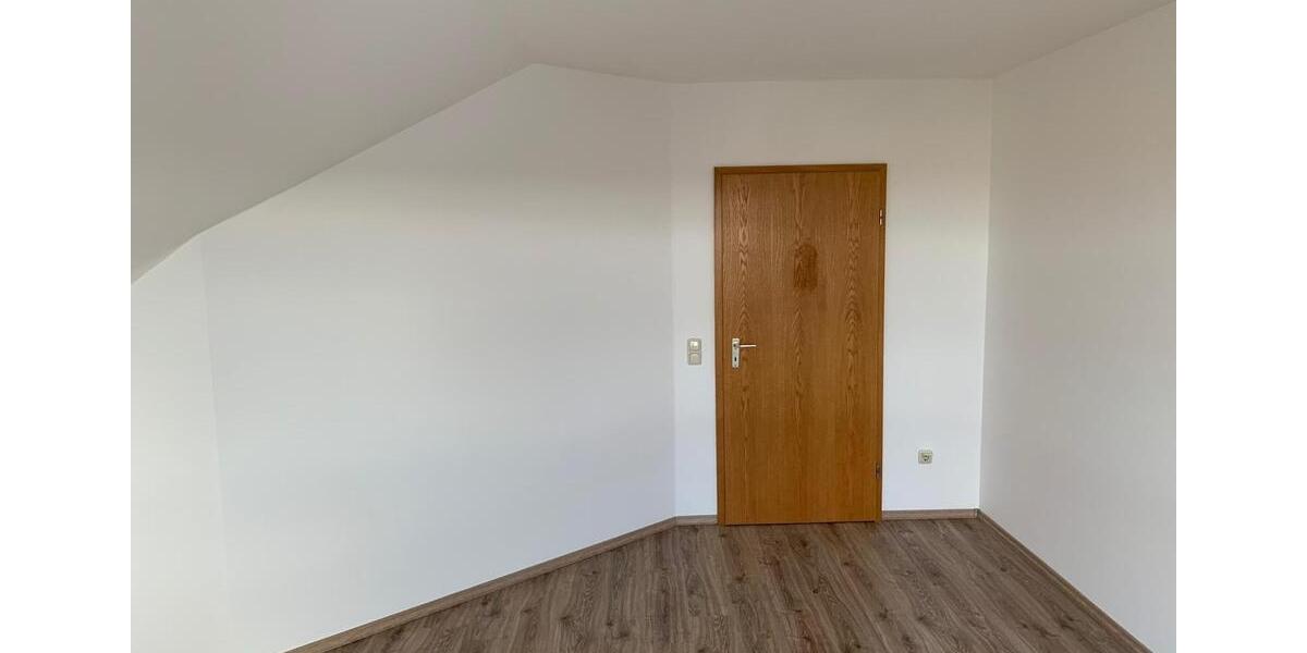 Etagenwohnung Bad Arolsen - 3 Zimmer, 83 m&sup2;, 580&euro; | Angebot:25217037