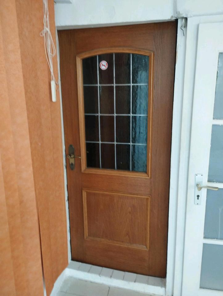 ich biete ein WG Zimmer zu vermieten