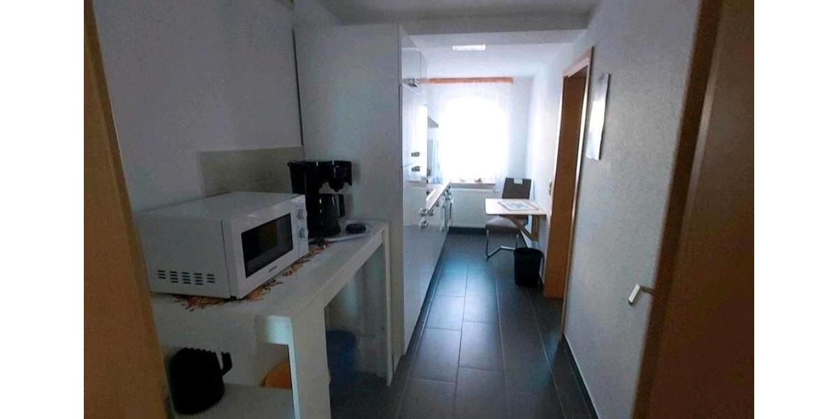 Vermieten unsere voll ausgestattete Erdgeschoßwohnung 1 zimmer