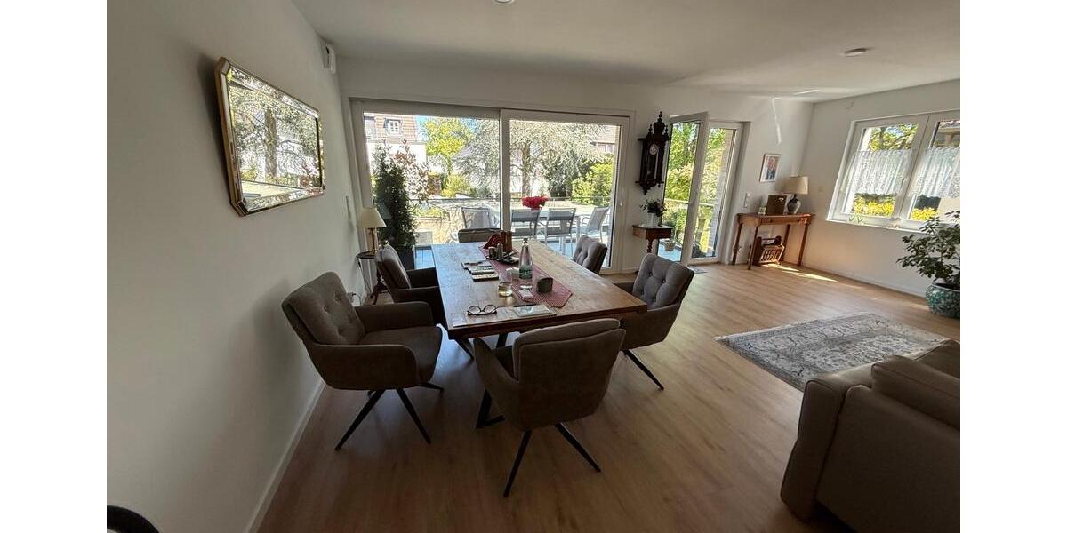 Etagenwohnung Köln Rodenkirchen - 4 Zimmer, 133 m&sup2;, 2.660&euro; | Angebot:26587517