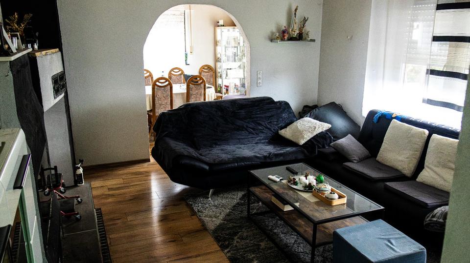 * Ruhig gelegenes EFH mit 6 Zimmern in 72461 Albstadt * 6 zimmer