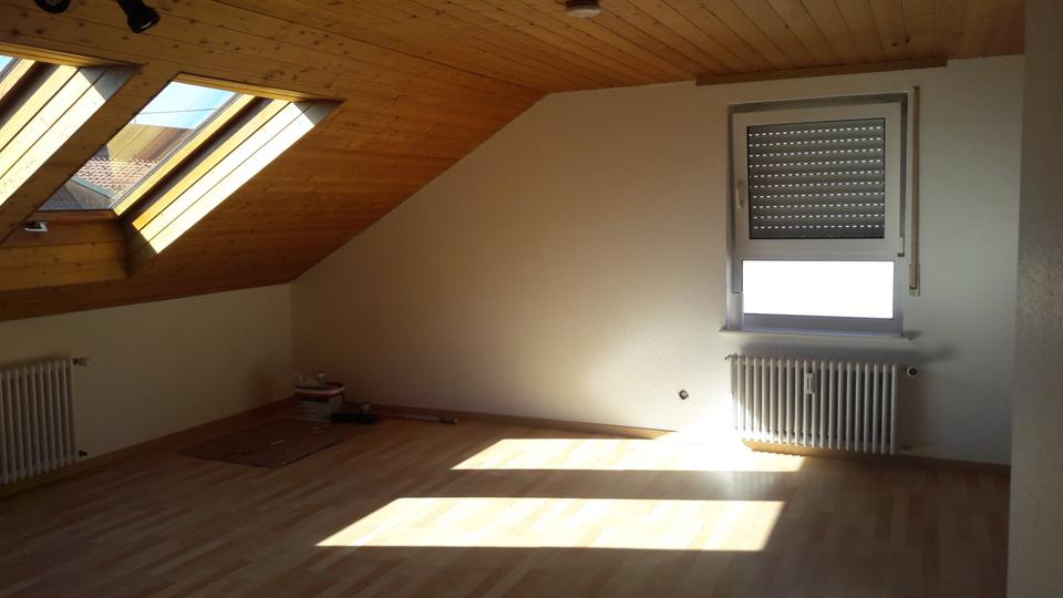 Dachgeschoßwohnung Lenningen - 1 Zimmer, 32 m&sup2;, 300&euro; | Angebot:24816021
