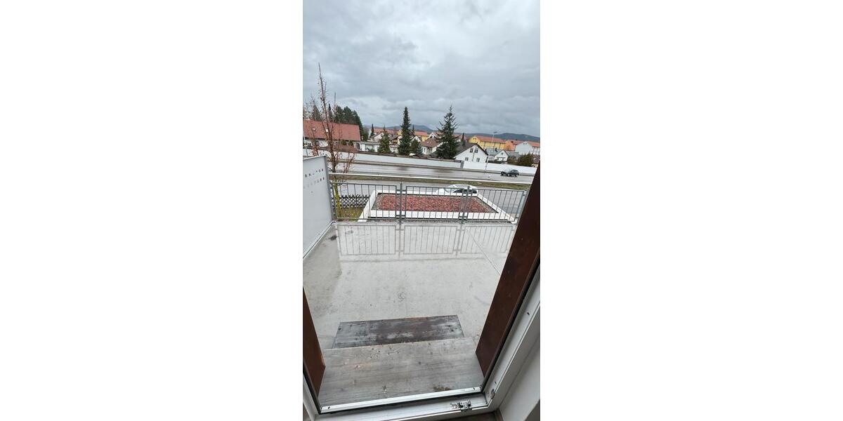 Dachgeschoßwohnung Balingen - 2.5 Zimmer, 62 m&sup2;, 700&euro; | Angebot:24772672