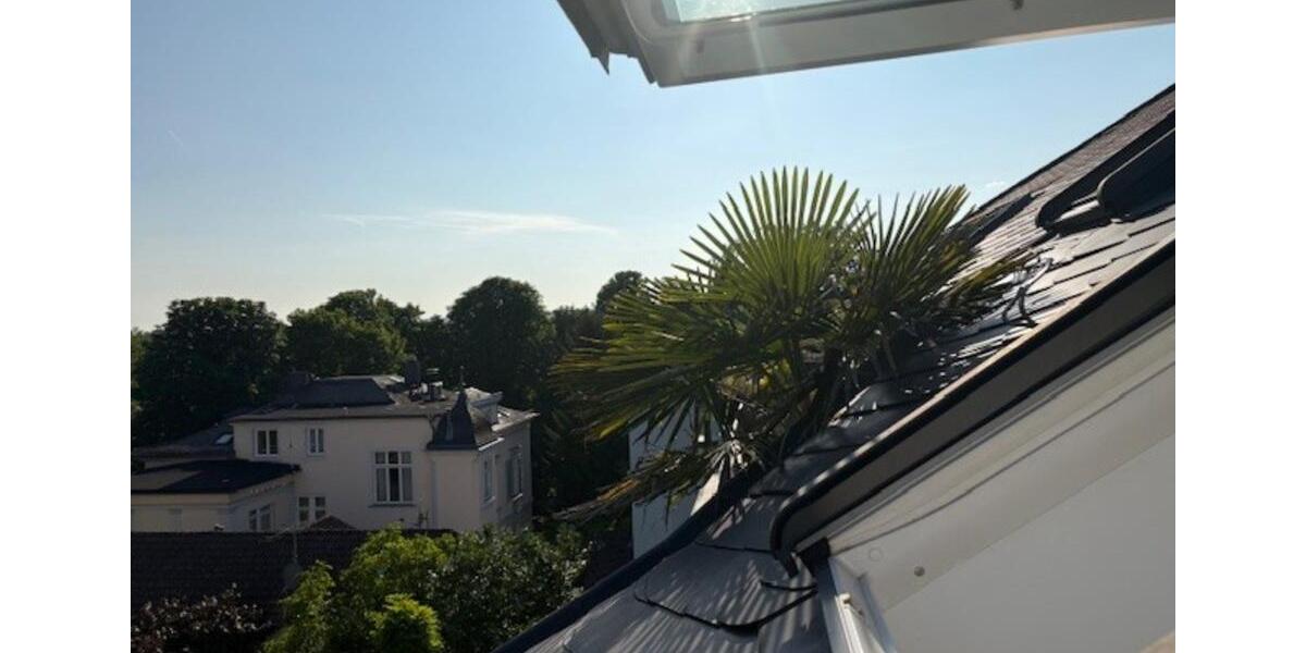 Helle, vollmöblierte DG-Wohnung in zentraler, ruhiger Lage von WI 1 zimmer