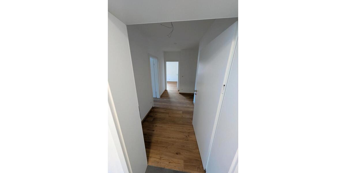 Etagenwohnung Winsen (Aller) - 3 Zimmer, 86 m&sup2;, 1.100&euro; | Angebot:25790293