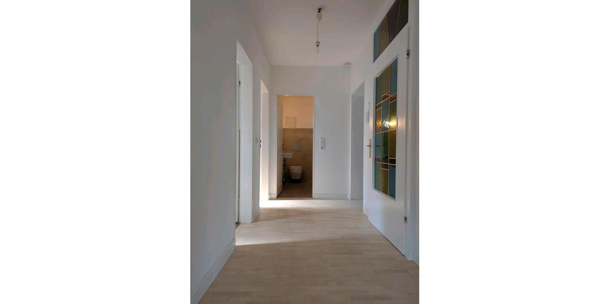 Etagenwohnung Großostheim - 5 Zimmer, 140 m&sup2;, 1.450&euro; | Angebot:25204853