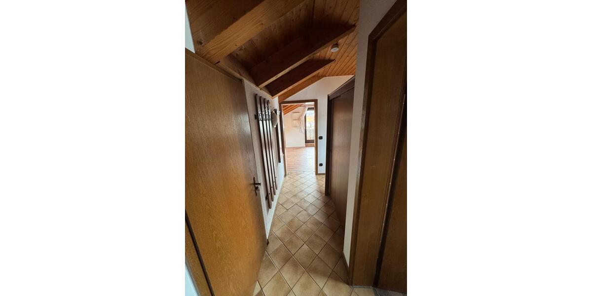 Dachgeschoßwohnung Schönwald im Schwarzwald - 1.5 Zimmer, 23 m&sup2;, 300&euro; | Angebot:26534648