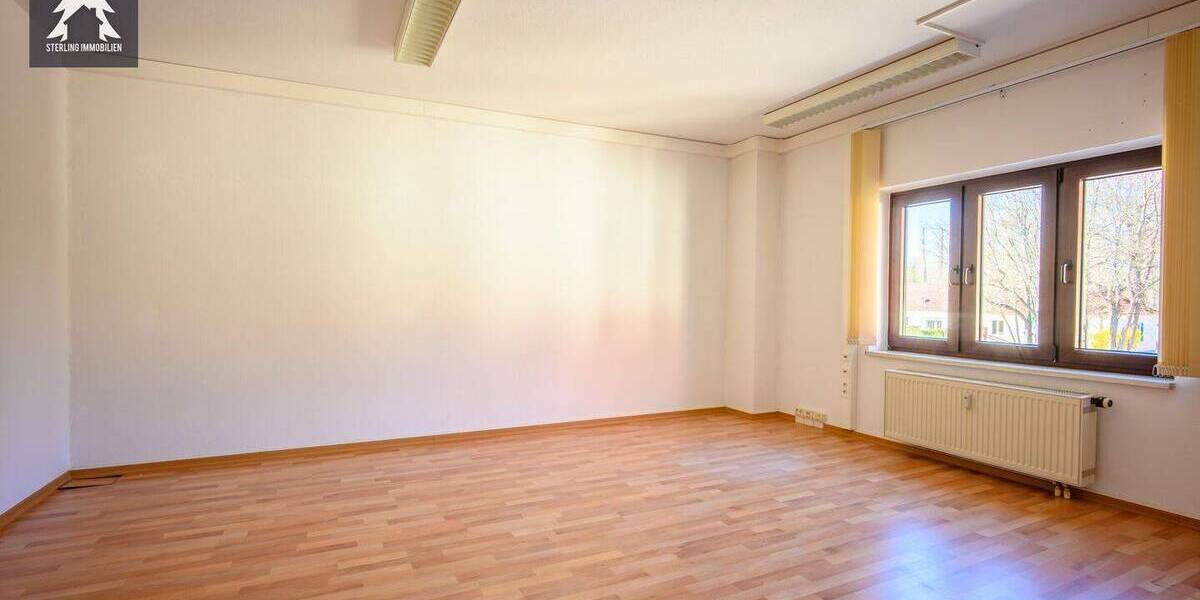 Gewerbeobjekt Halberstadt - 4 Zimmer, 107 m&sup2;, 642&euro; | Angebot:25681816