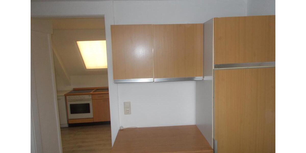 Dachgeschoßwohnung Wohlde - 2.5 Zimmer, 64 m&sup2;, 640&euro; | Angebot:26214960