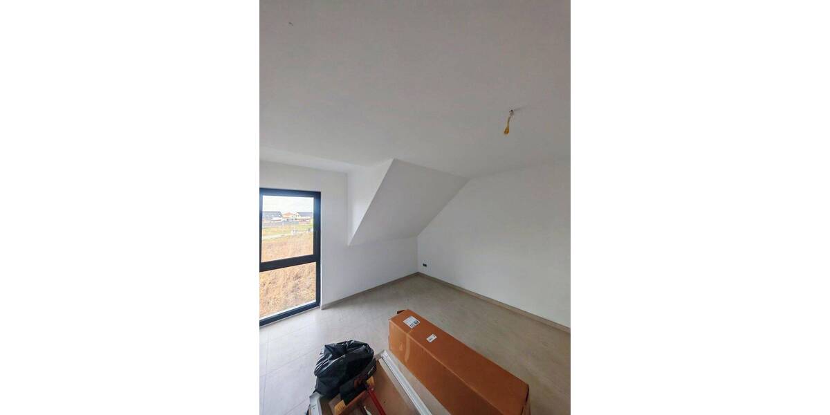 Moderne Neubau-Doppelhaushälfte mit 5 Zimmer und Garten - ideal für Familien 5 zimmer