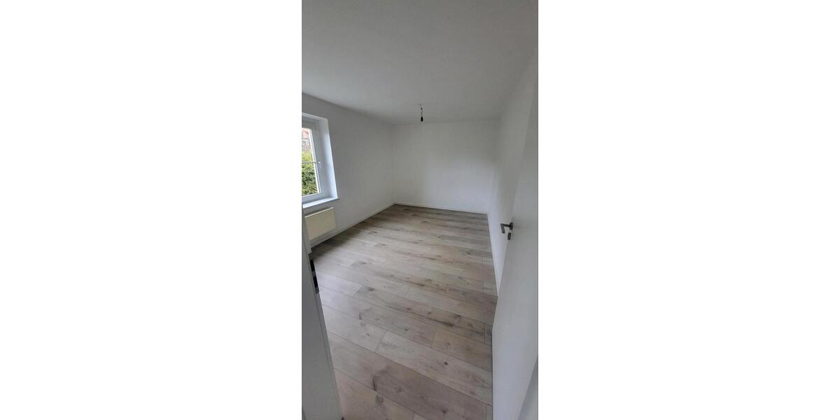 Erdgeschoßwohnung Naumburg (Saale) - 2 Zimmer, 42 m&sup2;, 400&euro; | Angebot:24689686