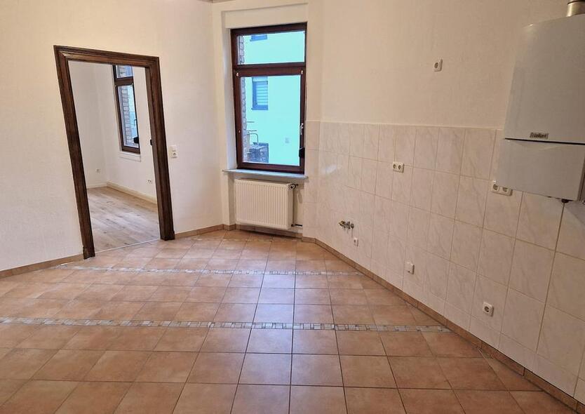 +++ Wohnen hoch über dem Rhein - in Nachbarschaft zur Burg Klopp! 4-Zimmer-Altbauetage mit Dachterrasse +++