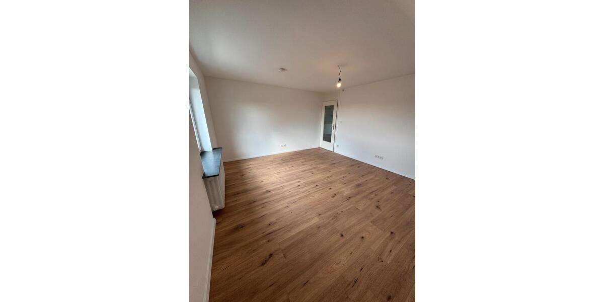 Dachgeschoßwohnung Nürnberg Altenfurt - 3 Zimmer, 75 m&sup2;, 1.200&euro; | Angebot:26049421