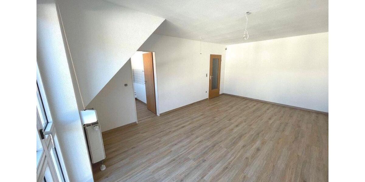 Dachgeschoßwohnung Thalheim/Erzgebirge Erzgebirge - 2 Zimmer, 52 m&sup2;, 335&euro; | Angebot:25917466