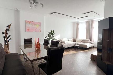 Modernisierter Altbaucharme: Exklusive 3-Zimmer-Wohnung in beliebter Lage in Nürnberg-Veilhof 3 zimmer