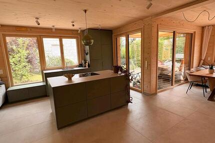 Wohnen auf Zeit Weilheim in Oberbayern - 4 Zimmer, 125 m&sup2;, 2.100&euro; | Angebot:26462594