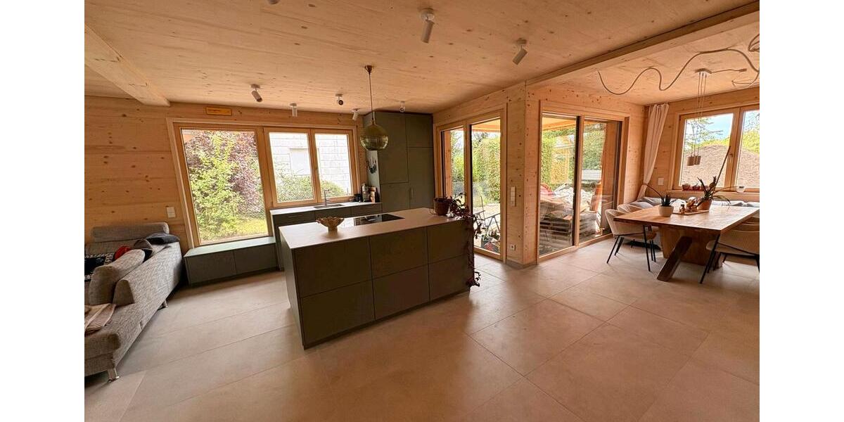 Wohnen auf Zeit Weilheim in Oberbayern - 4 Zimmer, 125 m&sup2;, 2.100&euro; | Angebot:26462594