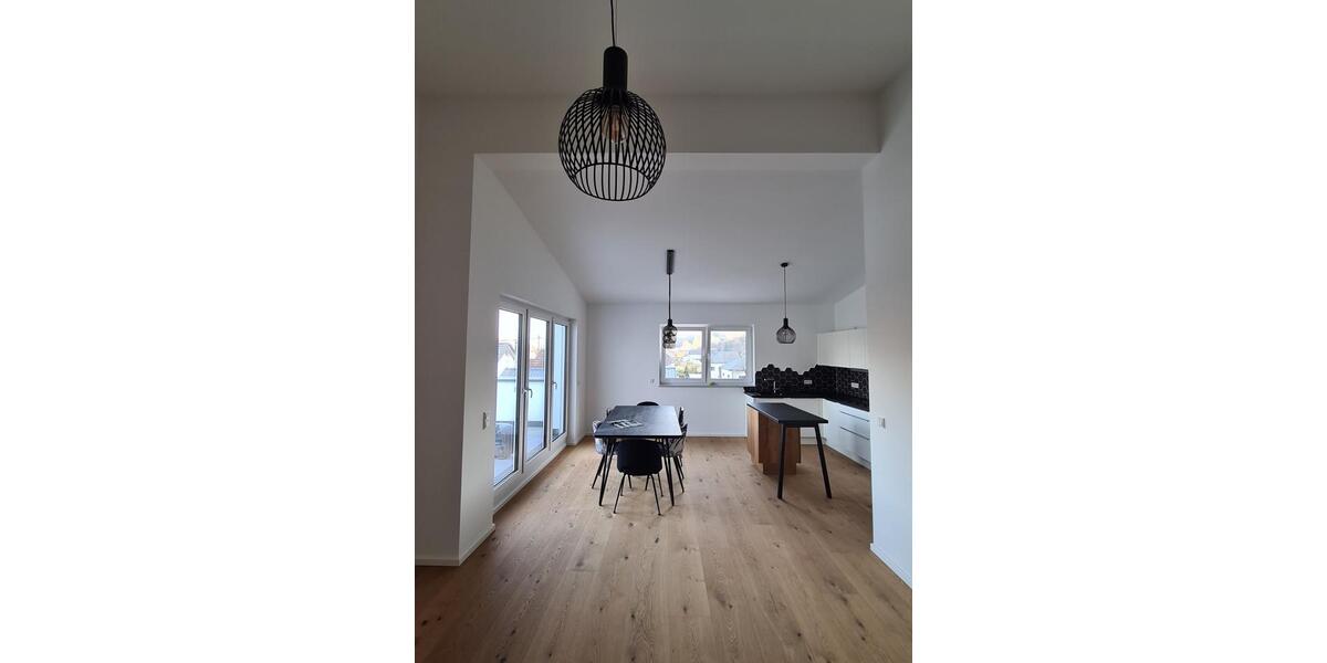 Einfamilienhaus Mettendorf - 7 Zimmer, 99 m&sup2;, 990&euro; | Angebot:24574153