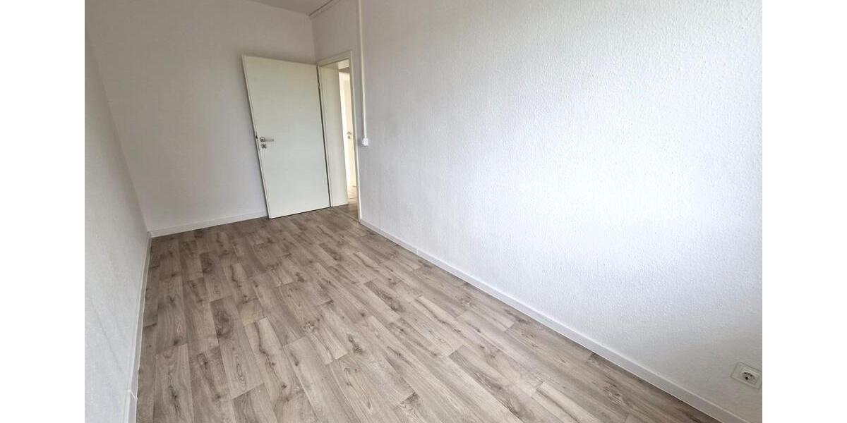 *AKTIONSWOHNUNG* Neu kalkuliert: 4-Raum-Wohnung jetzt noch attraktiver im Preis! 4 zimmer