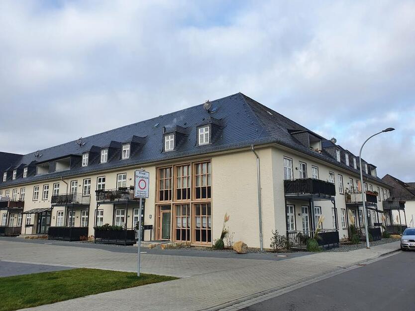 Großzügige, moderne 3-Zimmerwohnung mit Balkon im Fliegerhorst zimmer