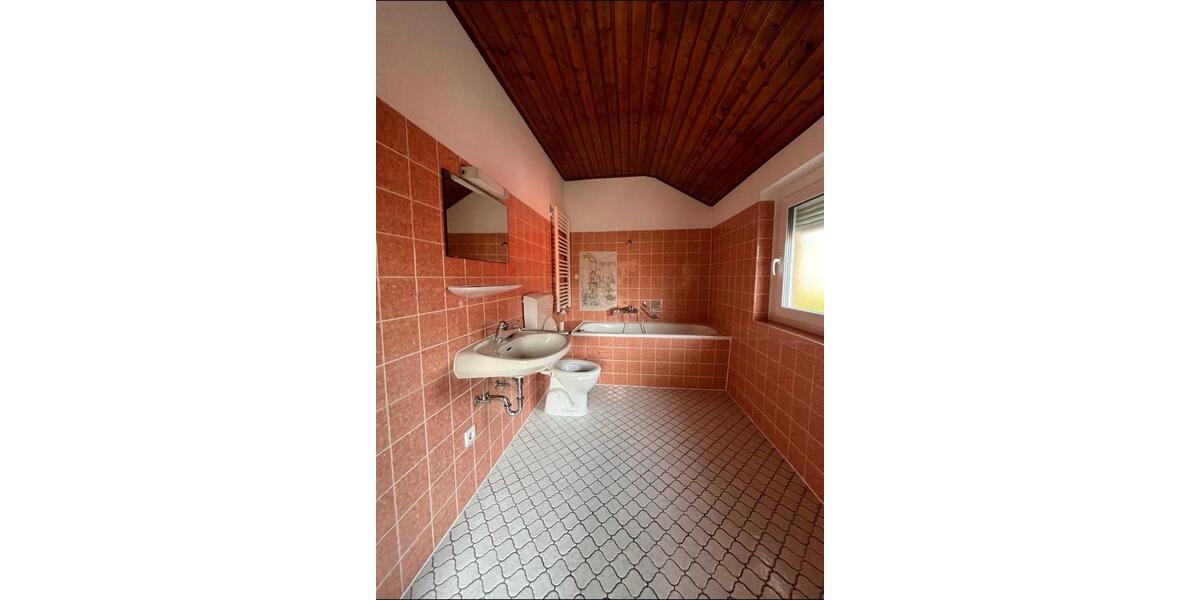 Etagenwohnung Laufenburg (Baden) - 3 Zimmer, 80 m&sup2;, 980&euro; | Angebot:25948427