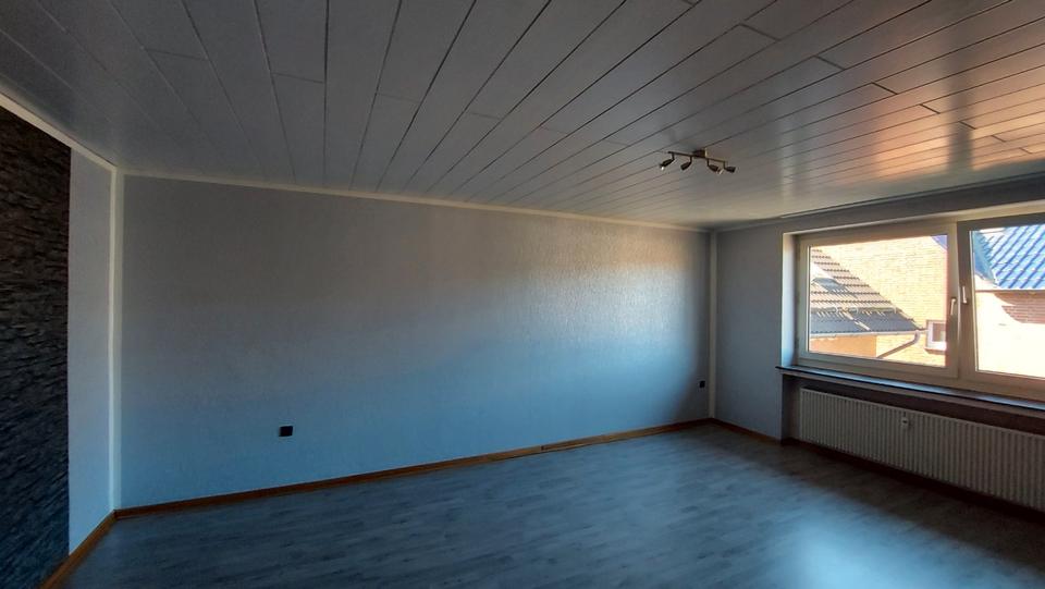 Etagenwohnung Baunatal - 3 Zimmer, 95 m&sup2;, 875&euro; | Angebot:26033428