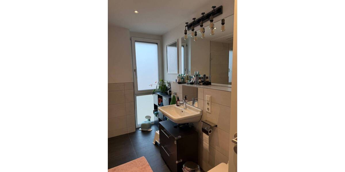 Etagenwohnung Fürth Nordstadt - 3 Zimmer, 101 m&sup2;, 1.200&euro; | Angebot:26139173