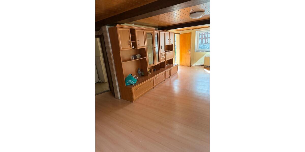 Einfamilienhaus Grünberg - 7 Zimmer, 145 m&sup2;, 500&euro; | Angebot:26624828