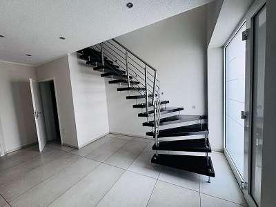 Mehrfamilienhaus, Wohnhaus Rheda-Wiedenbrück Wiedenbrück - 8 Zimmer, 212 m&sup2;, 2.300&euro; | Angebot:26266275