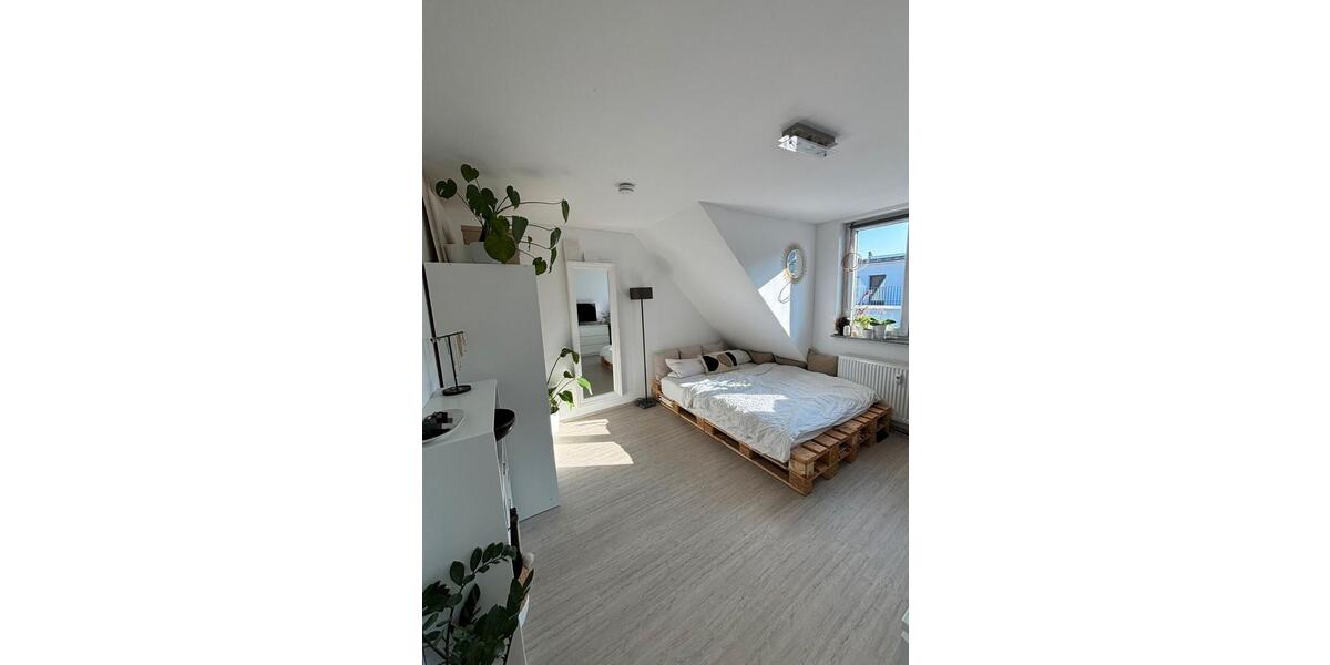 Wohnen auf Zeit Karlsruhe Mühlburg - 5 Zimmer, 125 m&sup2;, 475&euro; | Angebot:25982124