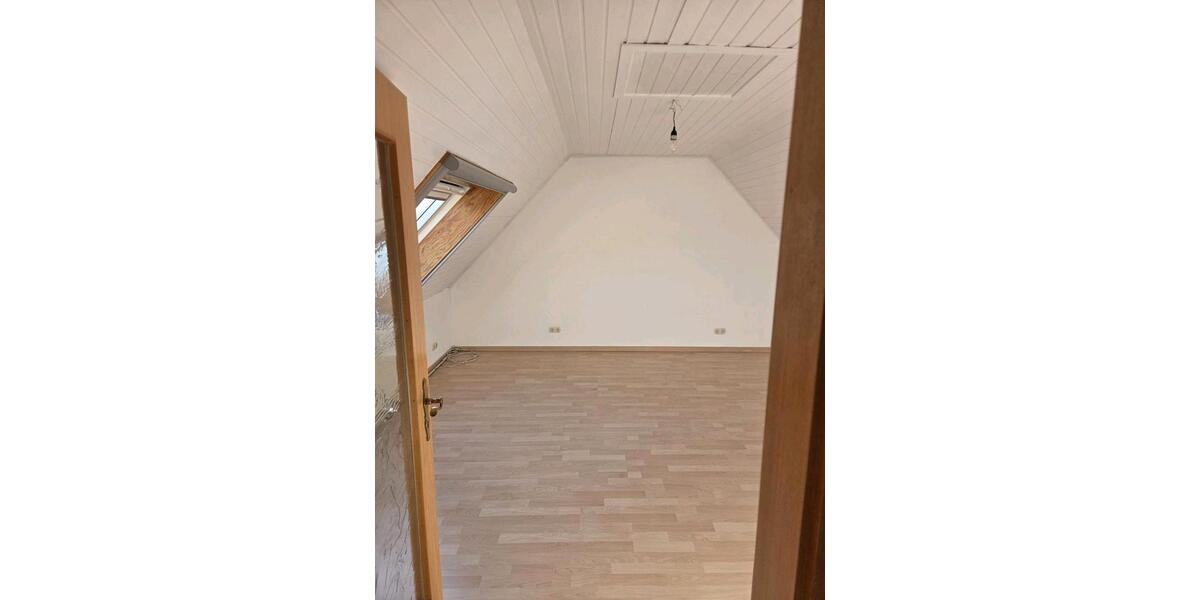 Dachgeschoßwohnung Liebenburg - 1 Zimmer, 45 m&sup2;, 400&euro; | Angebot:26236432